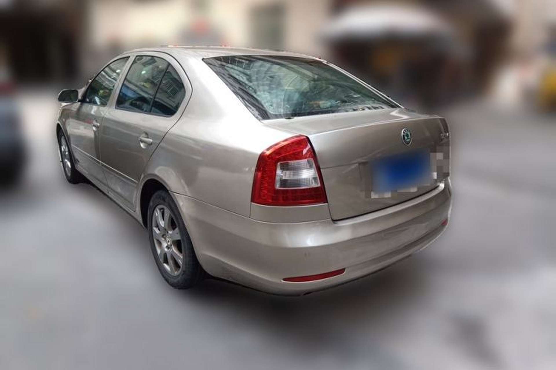 Used Skoda Octavia 2010 1.6L Manual Eado Edition Rear Left 45 Deg