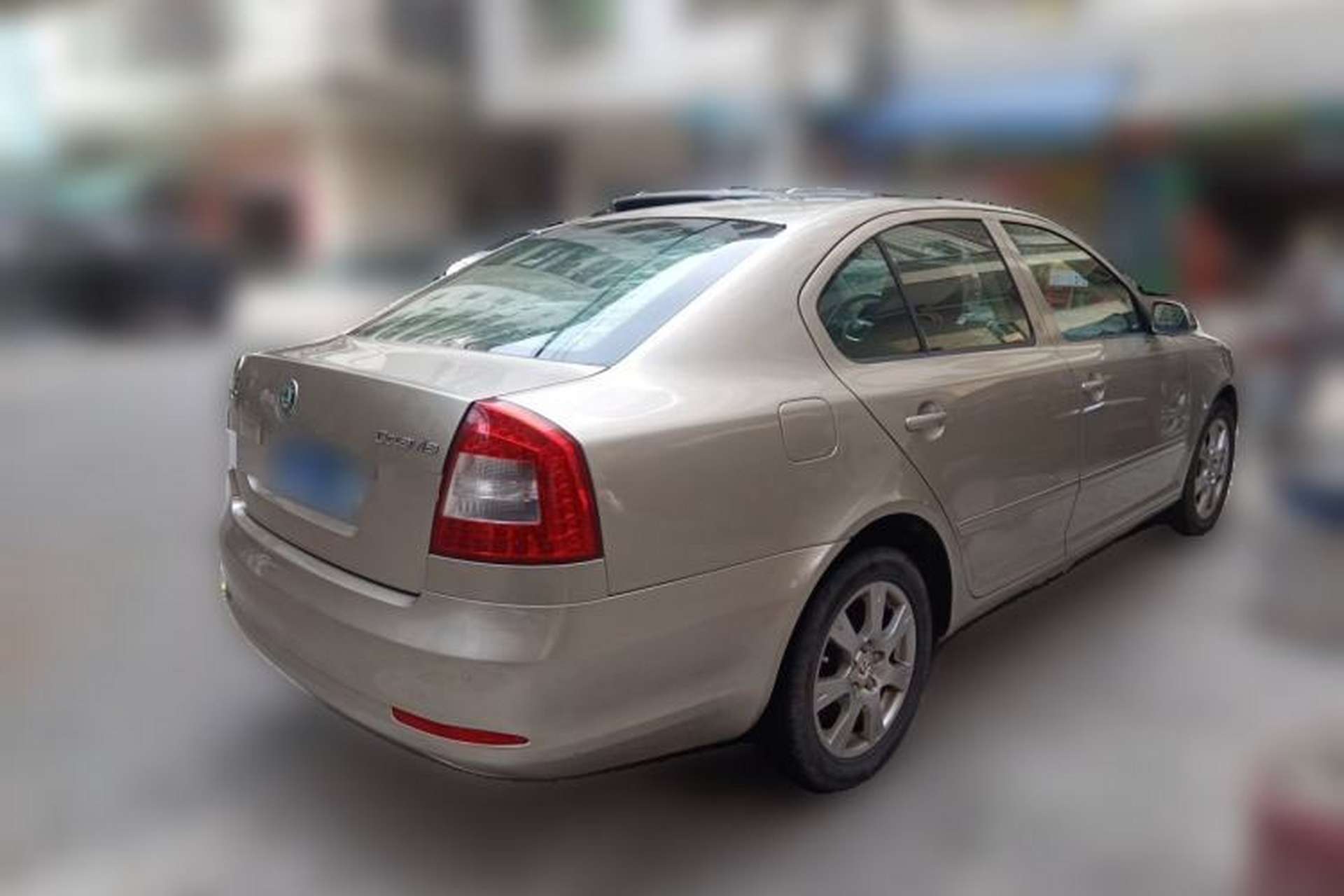 Used Skoda Octavia 2010 1.6L Manual Eado Edition Rear Right 45 Deg