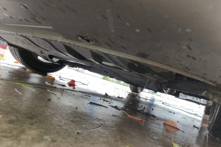 Used Skoda Octavia 2010 2.0L Automatic Yijun Edition Chassis Front Left