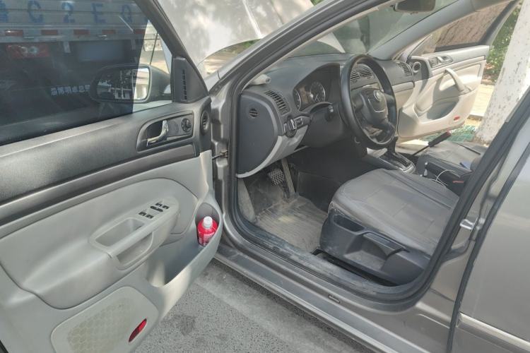 Used Skoda Octavia 2010 1.6L Automatic Yijun Edition Driver Seat