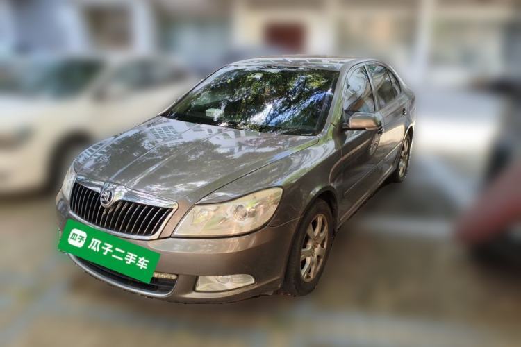 Used Skoda Octavia 2010 2.0L Automatic Yijun Edition Guazi used car, China used car export, Used car for sale, Used cars, Cheapest cars for sale