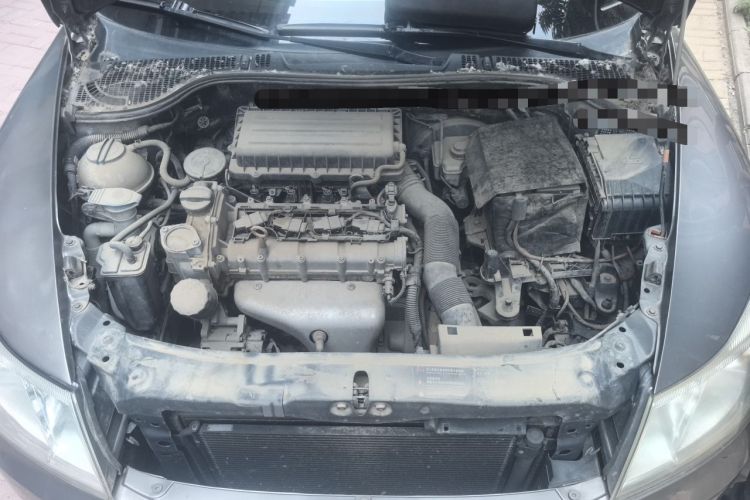 Used Skoda Octavia 2010 1.6L Manual - Yijun Version Engine Bay