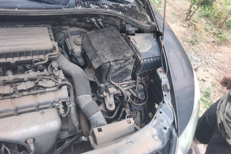 Used Skoda Octavia 2010 1.6L Manual - Yijun Version Engine Bay Left