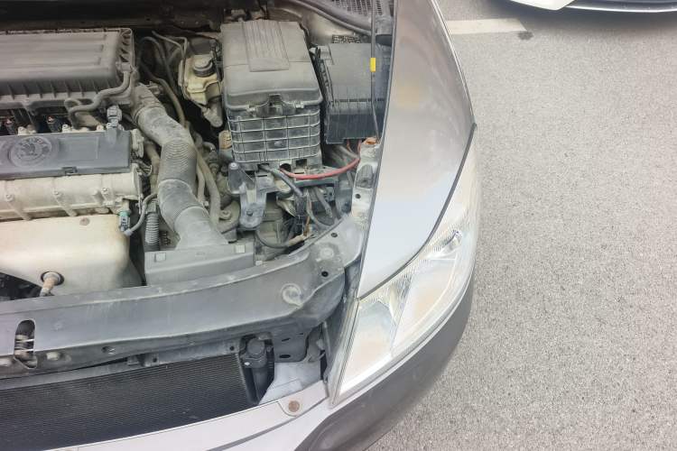 Used Skoda Octavia 2010 1.6L Automatic Eado Edition Engine Bay Left