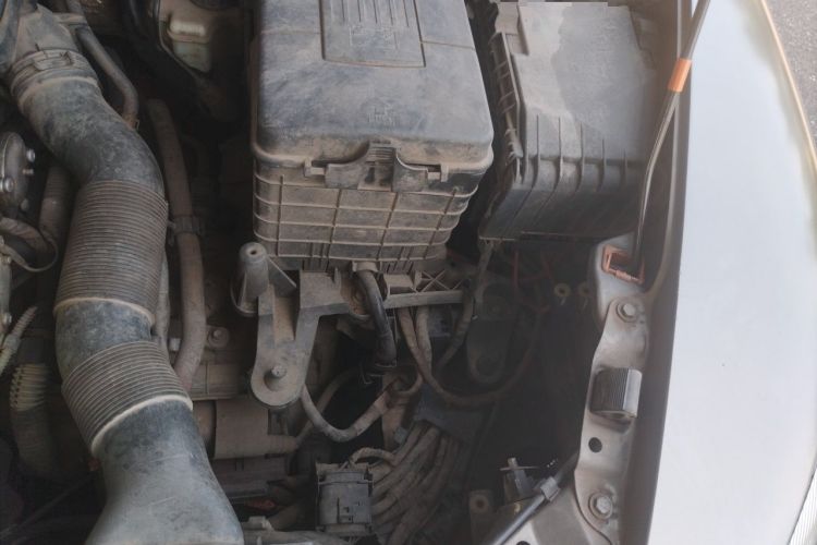 Used Skoda Octavia 2010 1.6L Automatic Eado Edition Engine Bay Left