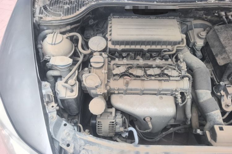 Used Skoda Octavia 2010 1.6L Manual - Yijun Version Engine Bay Right
