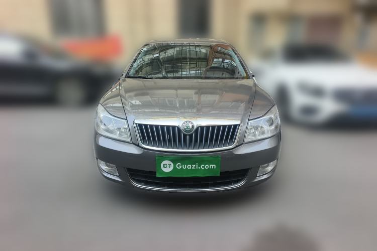 Used Skoda Octavia 2010 1.6L Automatic Eado Edition Front