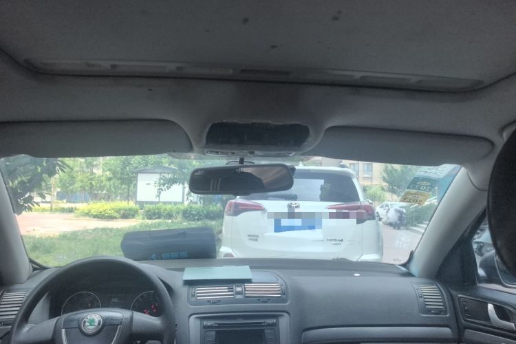Used Skoda Octavia 2010 1.6L Manual - Yijun Version Headliner