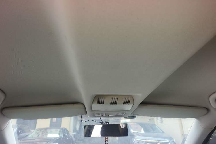 Used Skoda Octavia 2010 1.6L Automatic Eado Edition Headliner