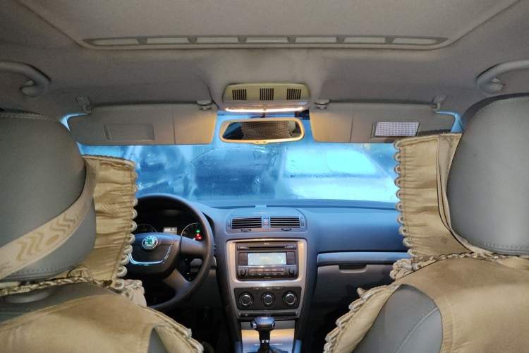 Used Skoda Octavia 2010 1.4TSI DSG Yijun Edition Headliner