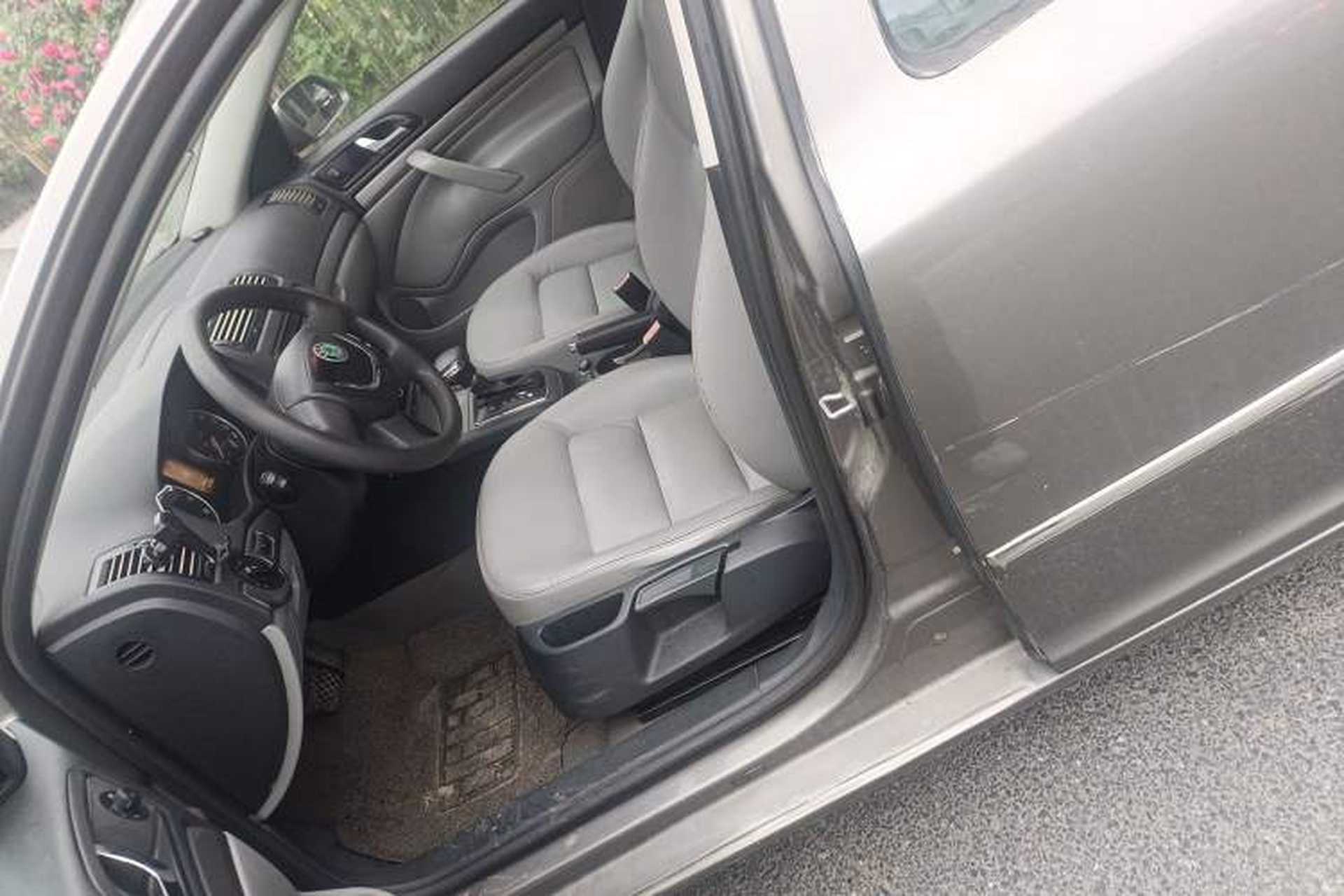 Used Skoda Octavia 2010 1.6L Automatic Yijun Edition Left Front Seat