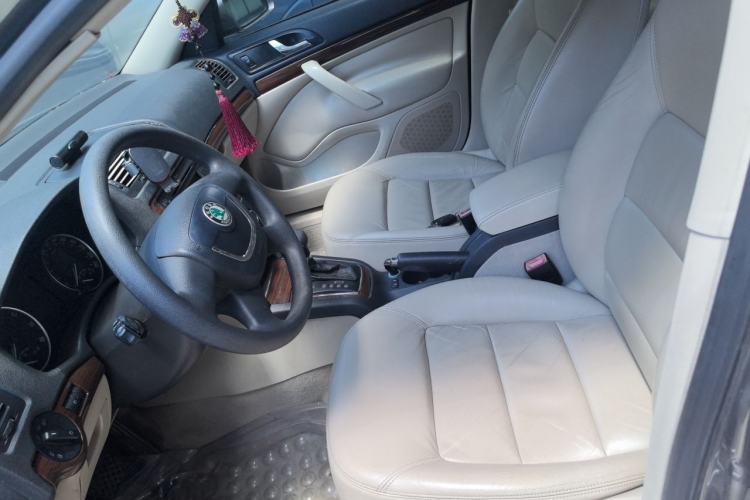 Used Skoda Octavia 2010 1.6L Automatic Eado Edition Left Front Seat
