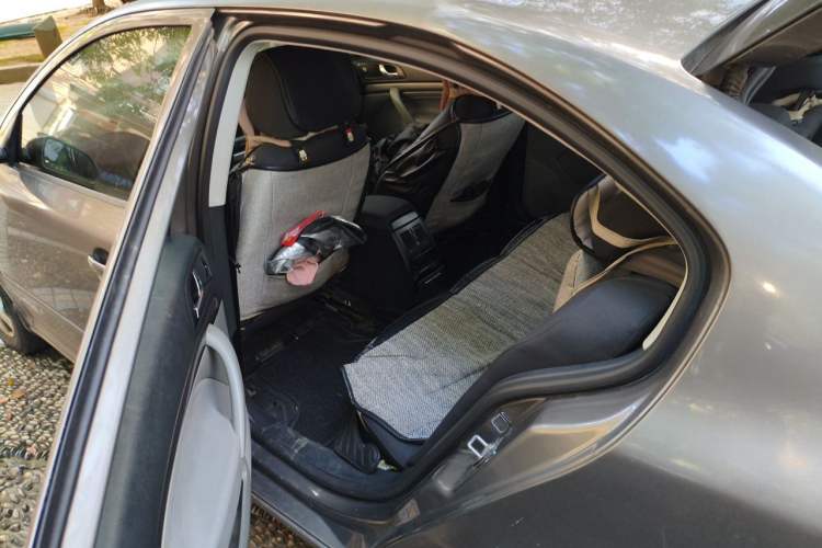 Used Skoda Octavia 2010 2.0L Automatic Yijun Edition Left Rear Seat