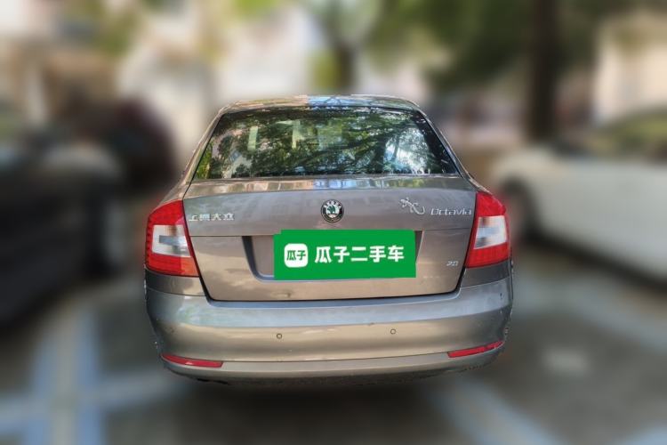 Used Skoda Octavia 2010 2.0L Automatic Yijun Edition Rear