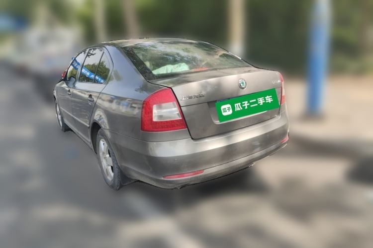 Used Skoda Octavia 2010 1.6L Automatic Yijun Edition Rear Left 45 Deg