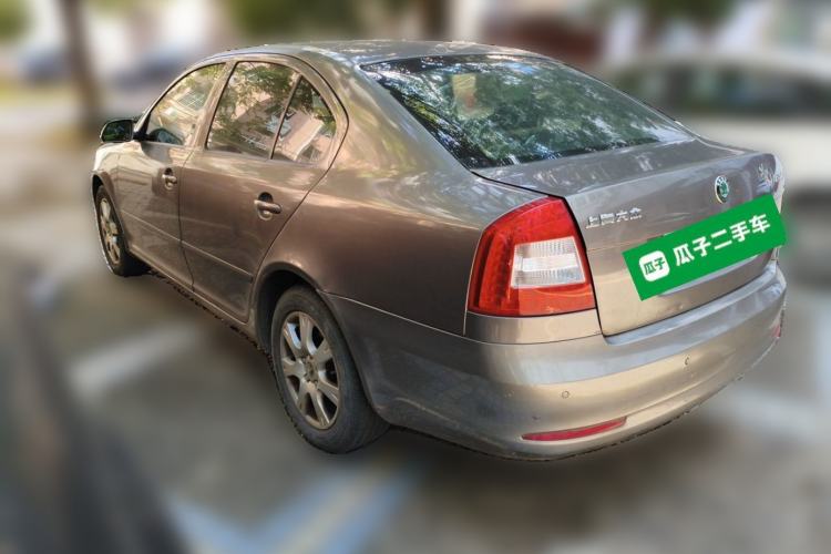 Used Skoda Octavia 2010 2.0L Automatic Yijun Edition Rear Left 45 Deg