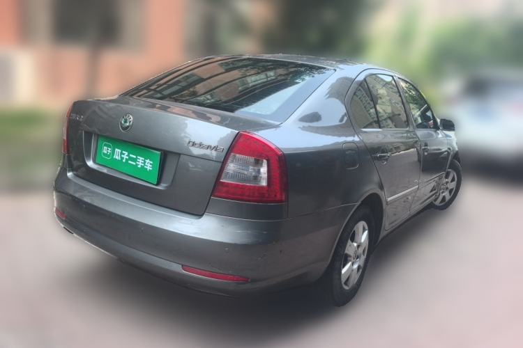 Used Skoda Octavia 2010 1.6L Manual - Yijun Version Rear Right 45 Deg
