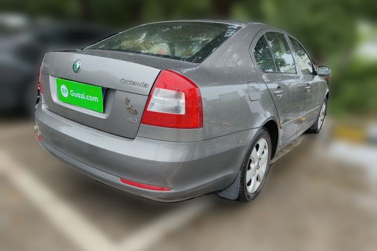 Used Skoda Octavia 2010 2.0L Automatic Yijun Edition Rear Right 45 Deg