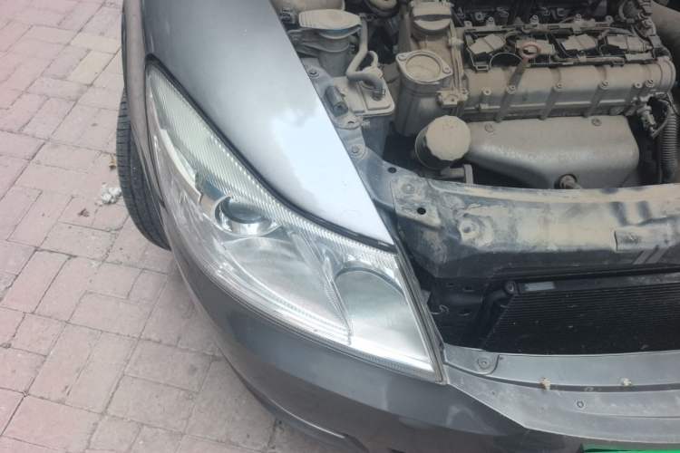 Used Skoda Octavia 2010 1.6L Manual - Yijun Version Right Front Headlight