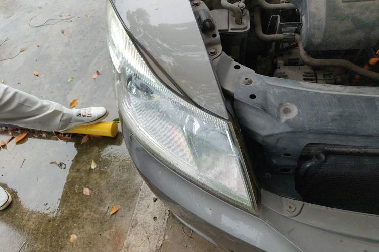 Used Skoda Octavia 2010 2.0L Automatic Yijun Edition Right Front Headlight