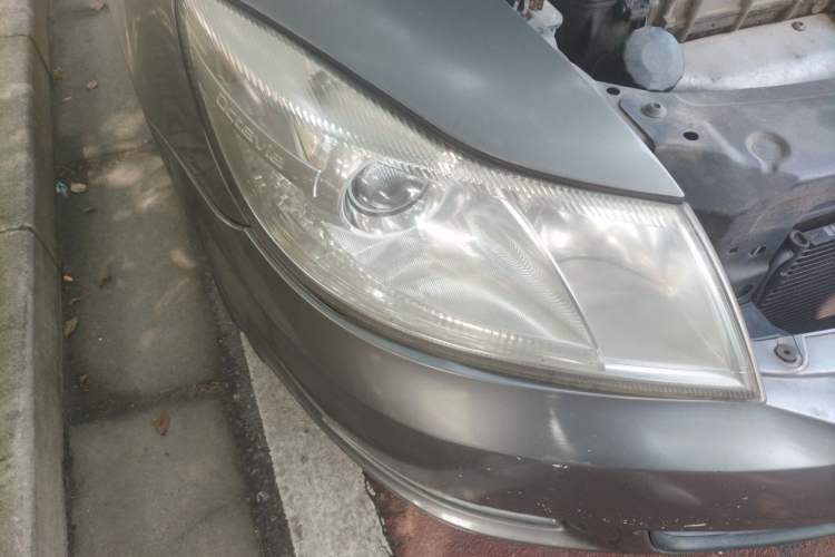 Used Skoda Octavia 2010 1.6L Automatic Eado Edition Right Front Headlight