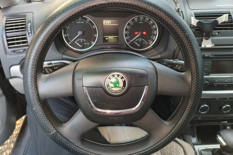 Used Skoda Octavia 2010 2.0L Automatic Yijun Edition Steering Wheel
