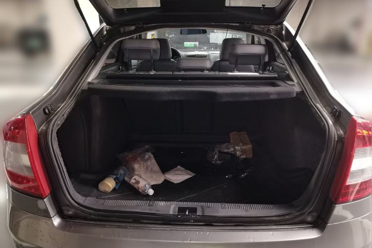 Used Skoda Octavia 2010 1.4TSI DSG Yijun Edition Trunk