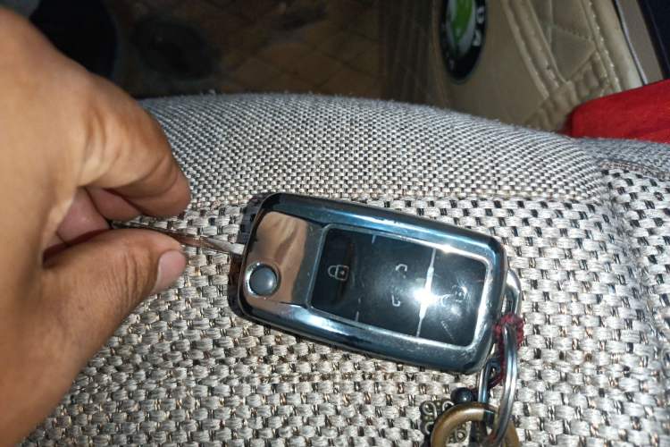 Used Skoda Octavia 2010 1.6L Manual - Yijun Version Vehicle Key