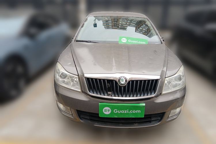 Used Skoda Octavia 2010 1.6L Automatic Eado Edition Front
