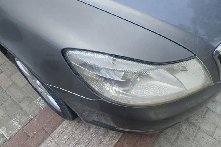 Used Skoda Octavia 2010 2.0L Automatic Yijun Edition Right Front Headlight