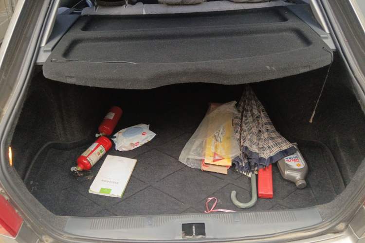 Used Skoda Octavia 2010 1.6L Automatic Eado Edition Trunk