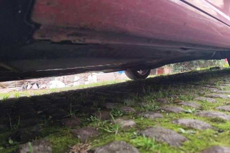 Used Skoda Octavia 2010 2.0 TSI RS Chassis Front Left