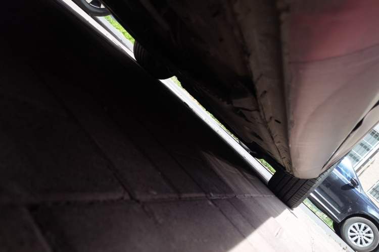 Used Skoda Octavia 2010 2.0 TSI RS Chassis Rear Right