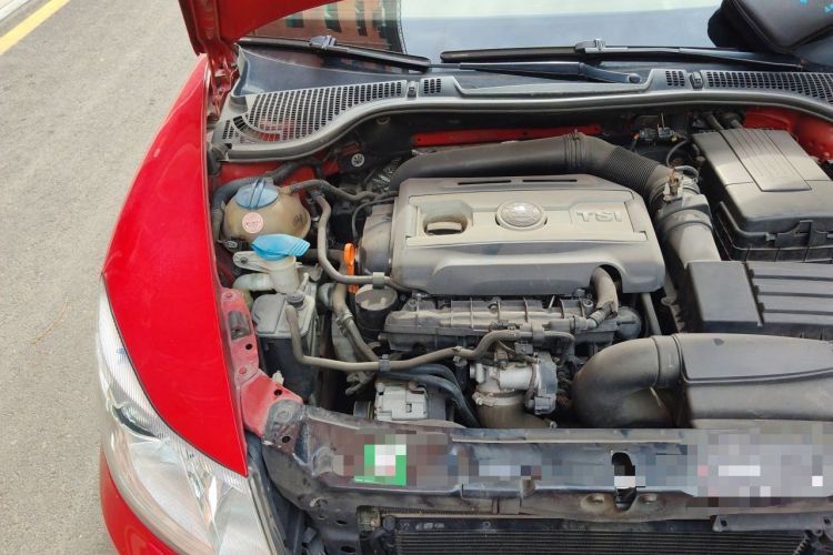 Used Skoda Octavia 2010 2.0 TSI RS Engine Bay Right