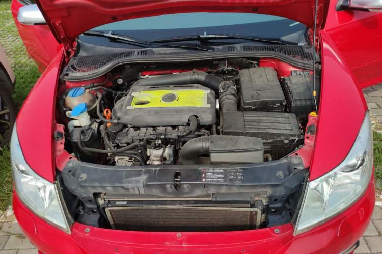 Used Skoda Octavia 2010 2.0 TSI RS Engine Bay