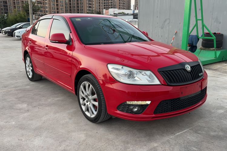 Used Skoda Octavia 2010 2.0 TSI RS Exterior 2