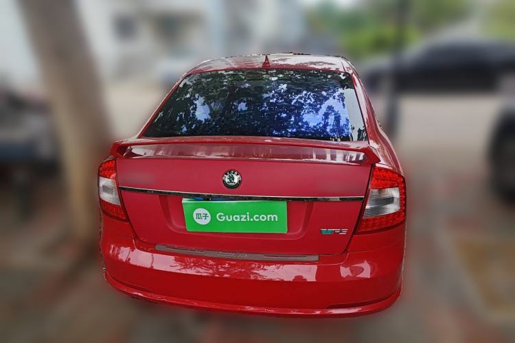 Used Skoda Octavia 2010 2.0 TSI RS Exterior 4
