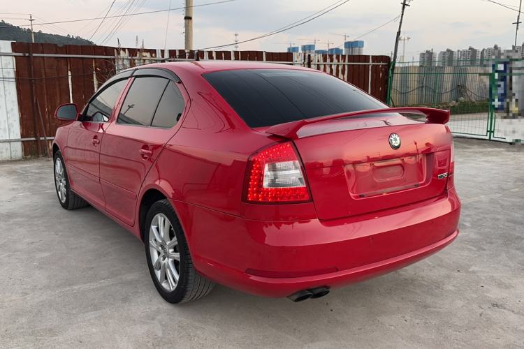 Used Skoda Octavia 2010 2.0 TSI RS Exterior 5