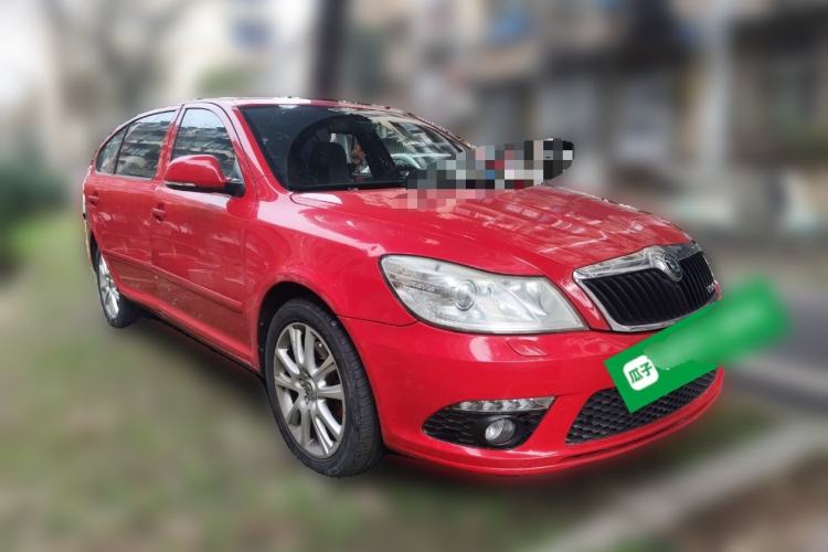 Used Skoda Octavia 2010 2.0 TSI RS Front Right 45 Deg