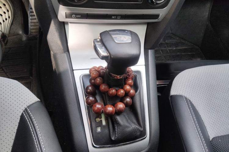 Used Skoda Octavia 2010 2.0 TSI RS Gear Lever