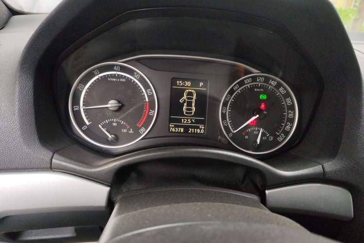 Used Skoda Octavia 2010 2.0 TSI RS Instrument Cluster