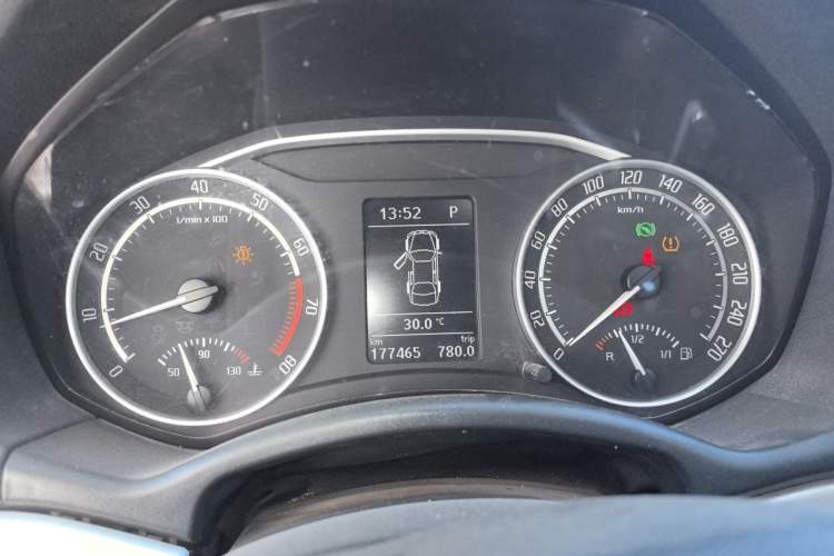 Used Skoda Octavia 2010 2.0 TSI RS Instrument Cluster