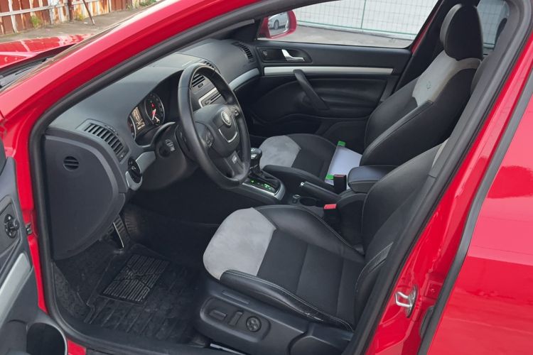 Used Skoda Octavia 2010 2.0 TSI RS Interior 3