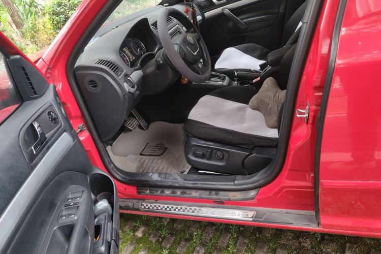 Used Skoda Octavia 2010 2.0 TSI RS Left Front Seat