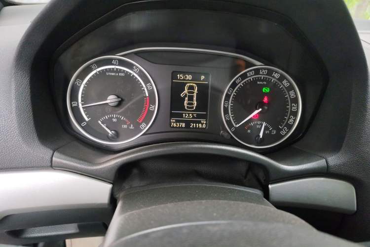 Used Skoda Octavia 2010 2.0 TSI RS Odometer Close Up