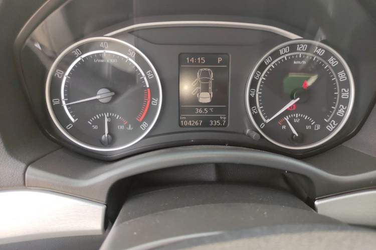 Used Skoda Octavia 2010 2.0 TSI RS Odometer Close Up