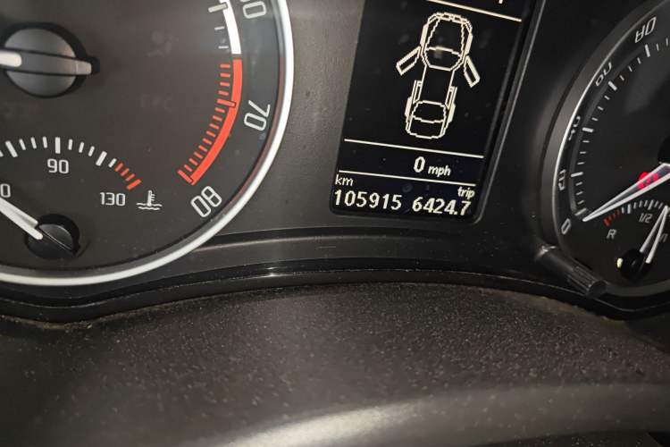 Used Skoda Octavia 2010 2.0 TSI RS Odometer Close Up