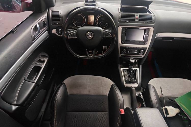 Used Skoda Octavia 2010 2.0 TSI RS Steering Wheel