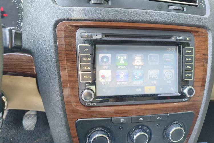Used Skoda Octavia 2010 1.6L Manual - Yijun Version Audio And AC Panel