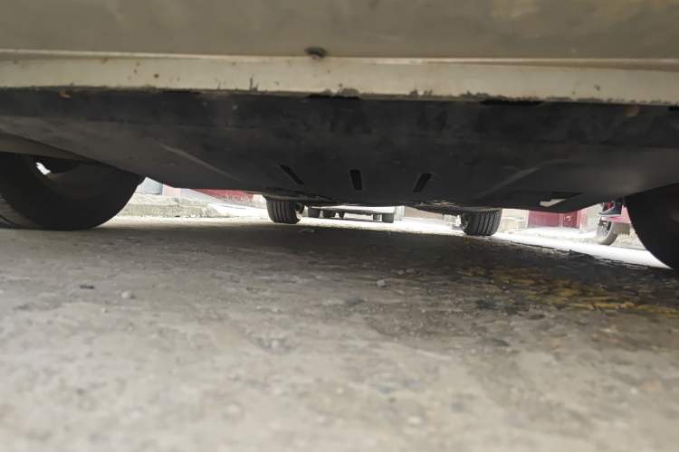 Used Skoda Octavia 2010 2.0L Manual Yijun Edition Chassis Front